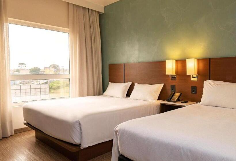 اتاق استاندارد سه نفره, Ibis Styles Curitiba Aeroporto