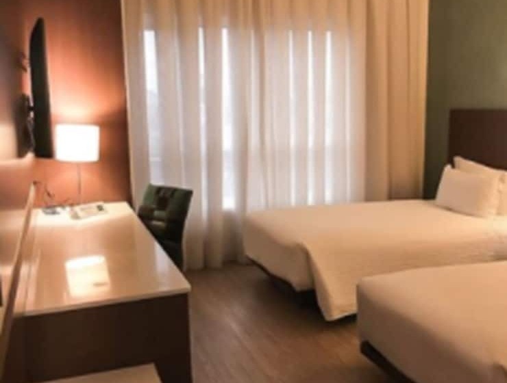 اتاق استاندارد سه نفره, Ibis Styles Curitiba Airport