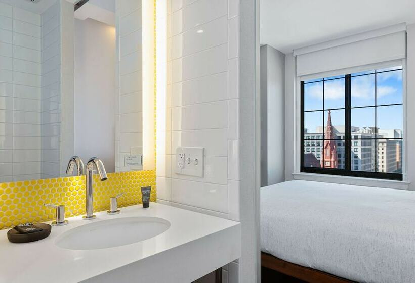اتاق استاندارد با تخت دوبل, Motto By Hilton Washington Dc City Center