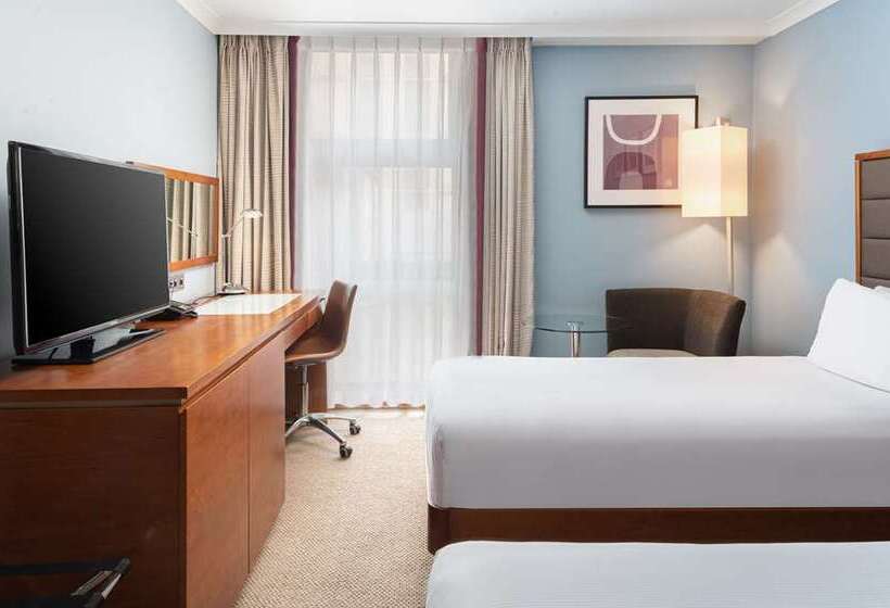 اتاق استاندارد با تخت‌های تاشو, Motto By Hilton Washington Dc City Center