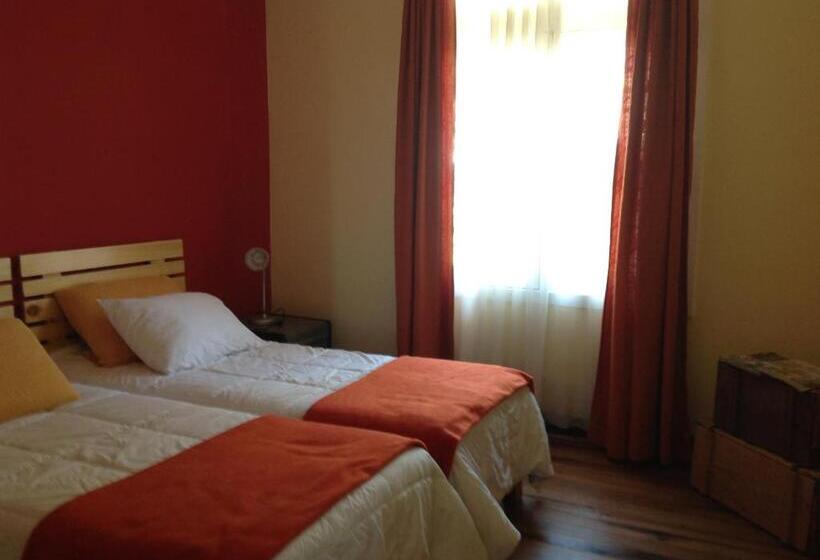 اتاق استاندارد با سرویس بهداشتی مشترک, Pontoval B&b