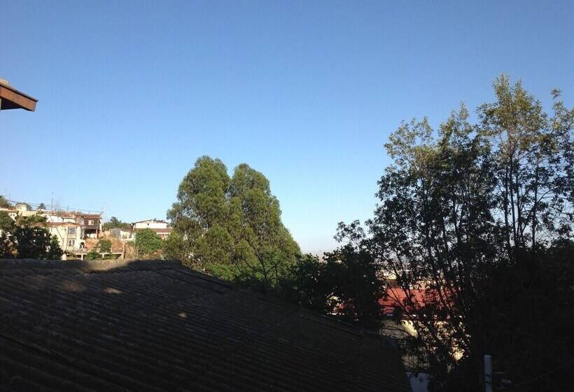 آپارتمان 1 خوابه, Pontoval B&b