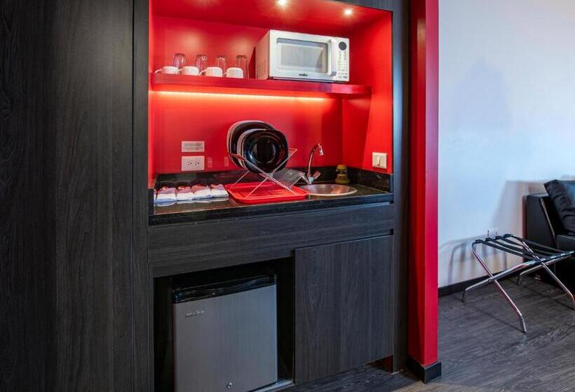 سوئیت جونیور با تخت بزرگ, Ramada Encore By Wyndham Puebla
