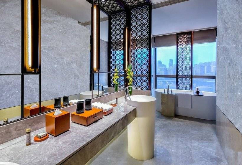 اتاق پرمیوم, Regent Chongqing   Complimentary 1st Round Mini Bar Daily