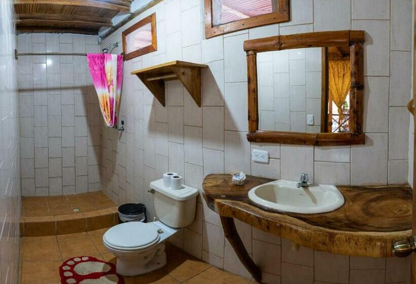 חדר סטנדרט לשלושה, Hostal Rutamar