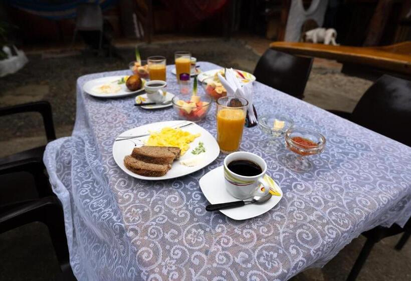 חדר סטנדרט לשלושה, Hostal Rutamar