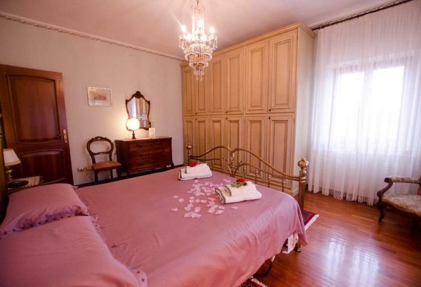 اتاق استاندارد, La Coccinella