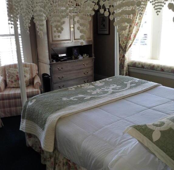 اتاق لوکس, My Rosegarden Guest Rooms