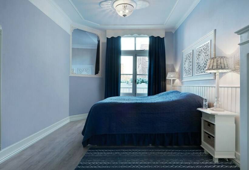 اتاق لوکس, Vondelpark House B&b