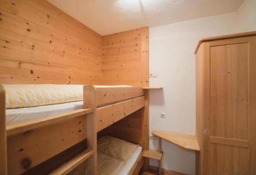 اتاق خانوادگی, Guesthouse St Nikolaus