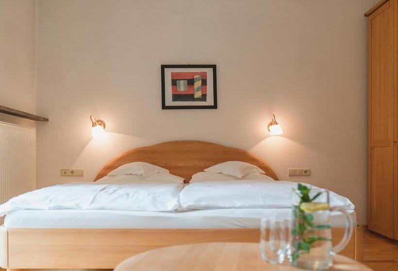 اتاق خانوادگی, Guesthouse St Nikolaus