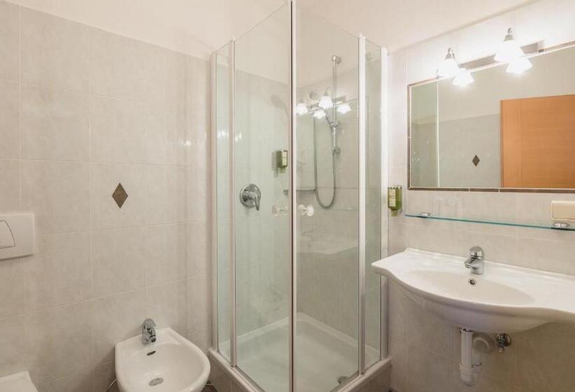 اتاق استاندارد با بالکن, Guesthouse St Nikolaus
