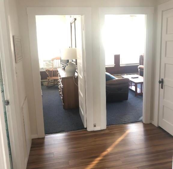 آپارتمان 1 خوابه با بالکن, Sandpiper Beachfront Motel