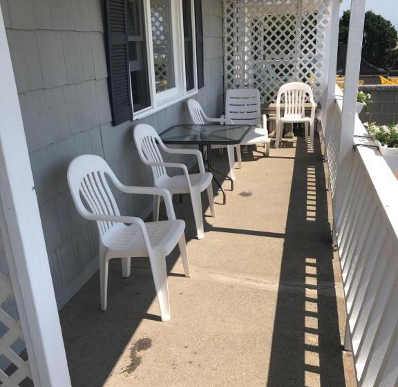 اتاق سوپریور, Sandpiper Beachfront Motel