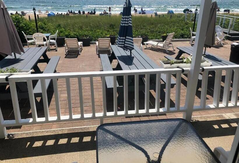 اتاق سوپریور, Sandpiper Beachfront Motel