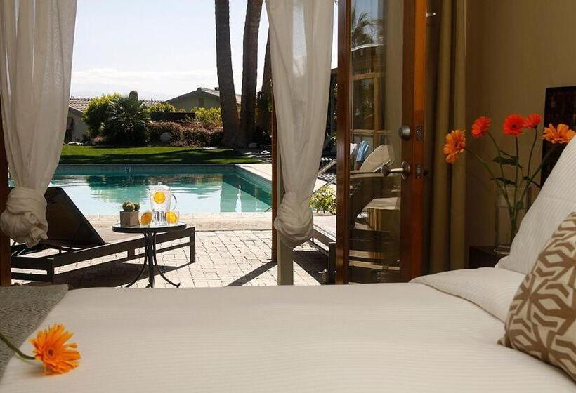 اتاق استاندارد با چشم‌انداز استخر, The Spring Resort & Spa