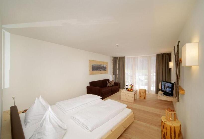 اتاق لوکس با بالکن, Vitalhotel Rainer