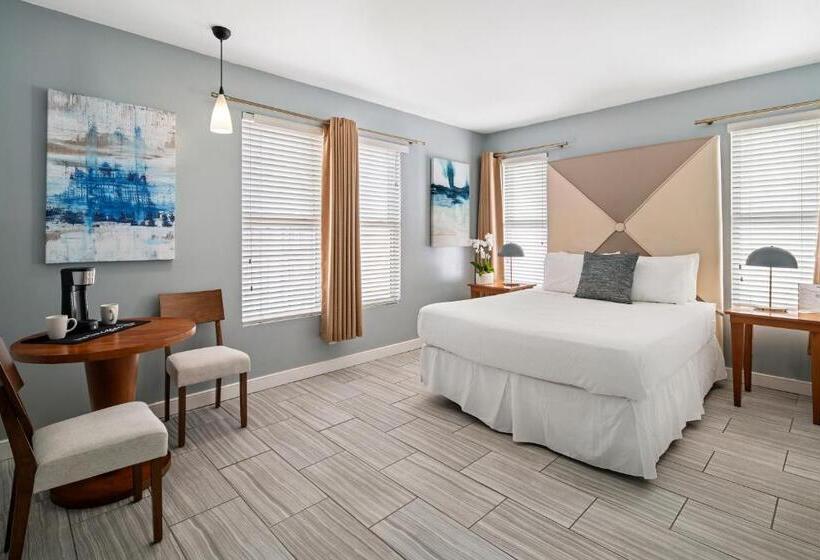 استودیوی استاندارد, Kasa La Flora And Impala Miami Beach