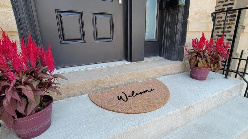 آپارتمان دلوکس 3 خوابه, Chicago Avenue Inn