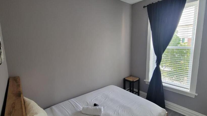 آپارتمان دلوکس 3 خوابه, Chicago Avenue Inn