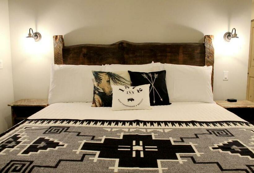 اتاق لوکس با تخت بزرگ, 1872 Inn   Adults Exclusive