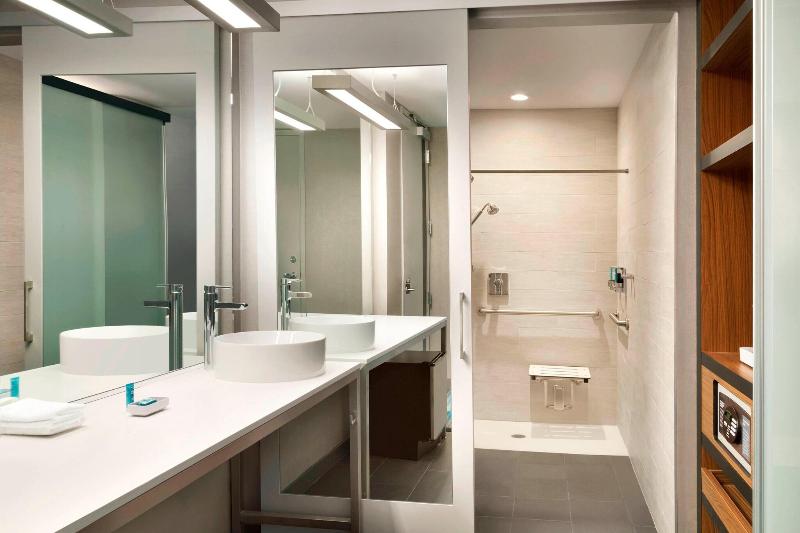 اتاق استاندارد با تخت بزرگ, Aloft Hillsborobeaverton