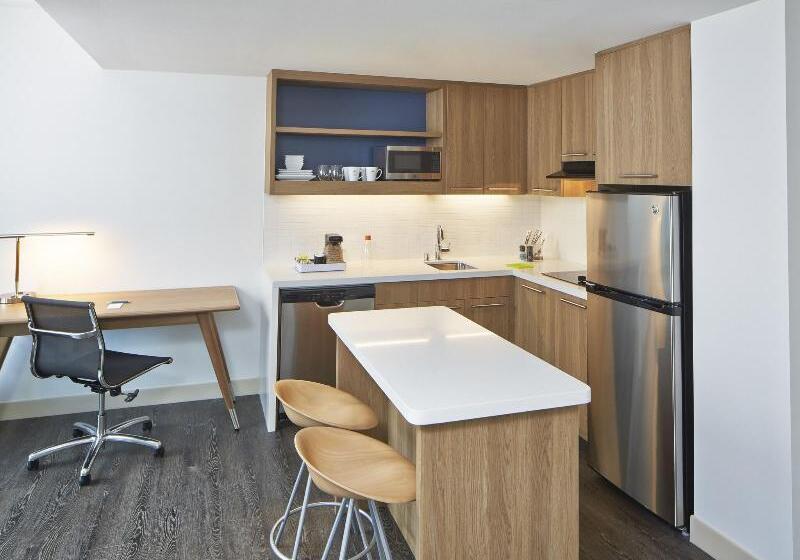 اتاق استاندارد با تخت بزرگ, Element Seattle Redmond