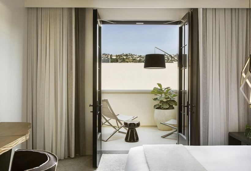 Premium room with terrace, Kimpton La Peer