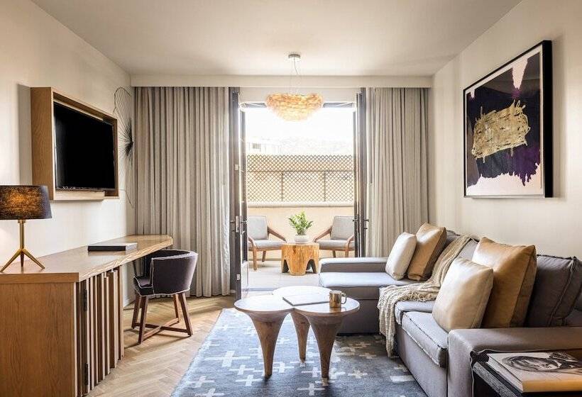 Suite with Terrace, Kimpton La Peer