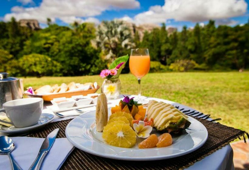 اتاق استاندارد چهار تخته, Le Jardin Du Roy