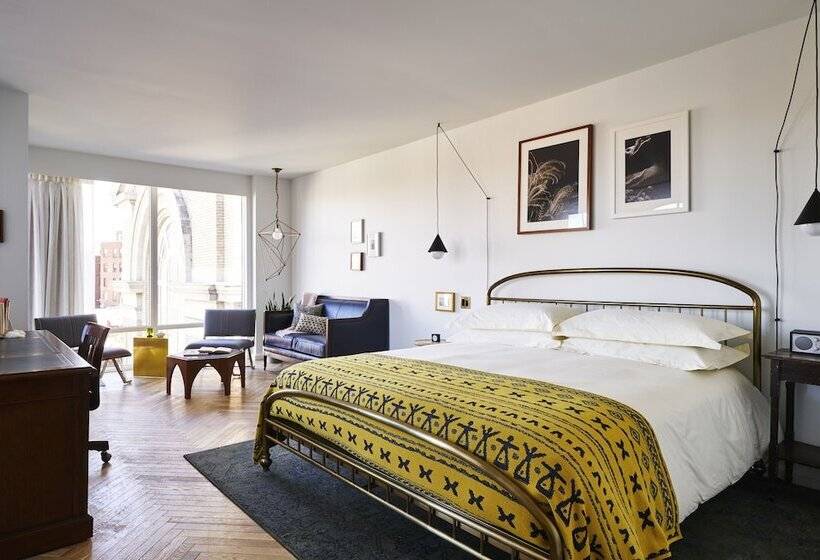 استودیوی استاندارد, The Line Hotel Dc