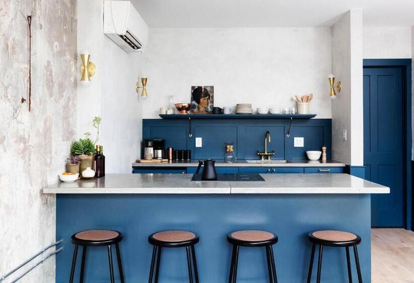 اتاق استاندارد, Lokal Hotel Old City