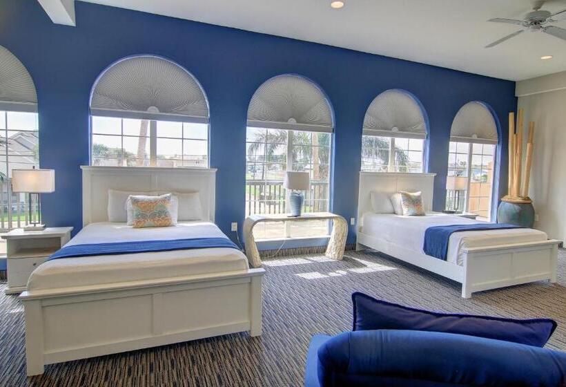 سوییت لوکس, Alister Square Inn