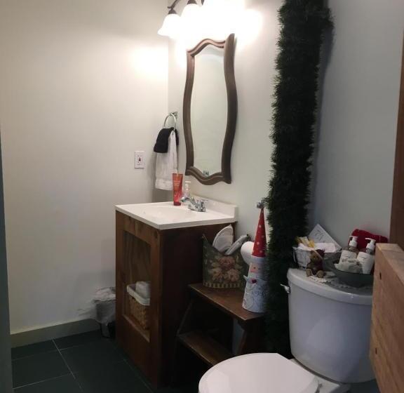 اتاق لوکس, Timber Post Bed & Breakfast