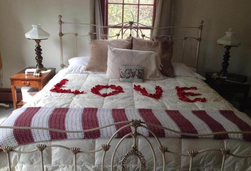 اتاق لوکس با تخت بزرگ, Timber Post Bed & Breakfast