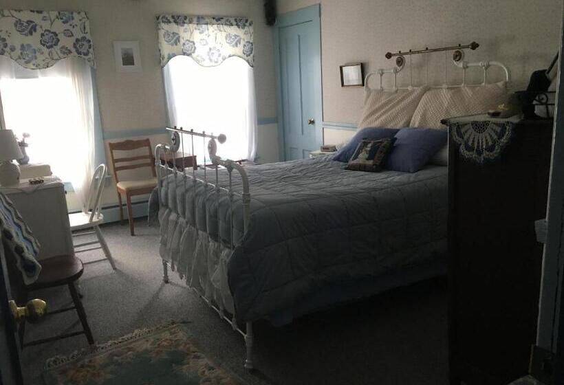 اتاق اکونومی, Timber Post Bed & Breakfast
