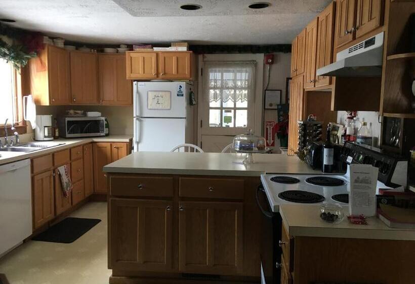 اتاق لوکس, Timber Post Bed & Breakfast