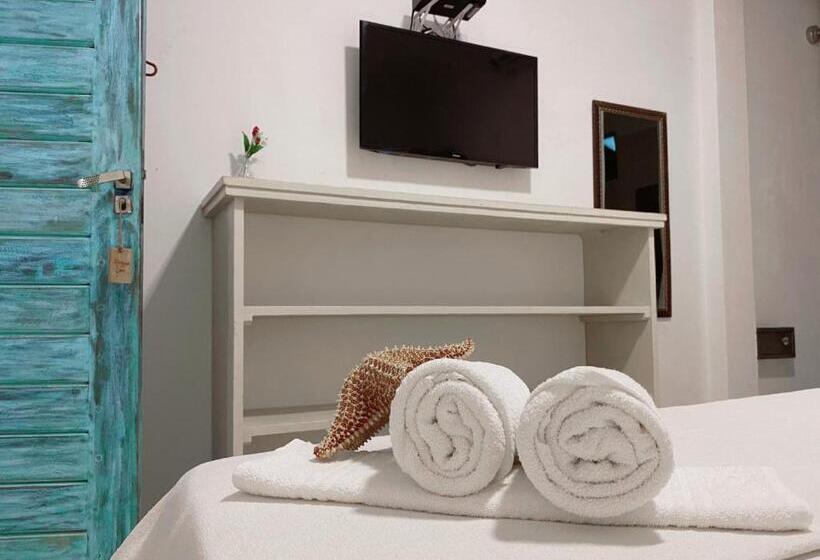 Economy Quadruple Room, Casarão Jeri