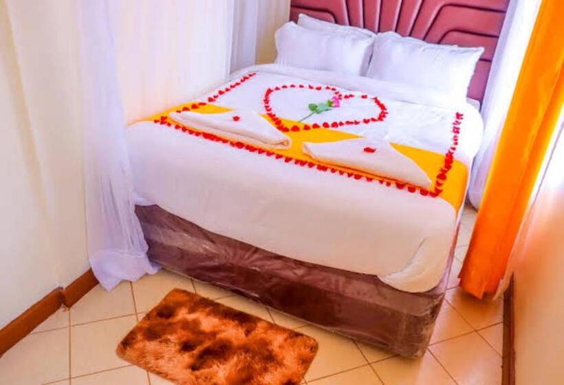 اتاق لوکس, The Machakos Courtyard Inn