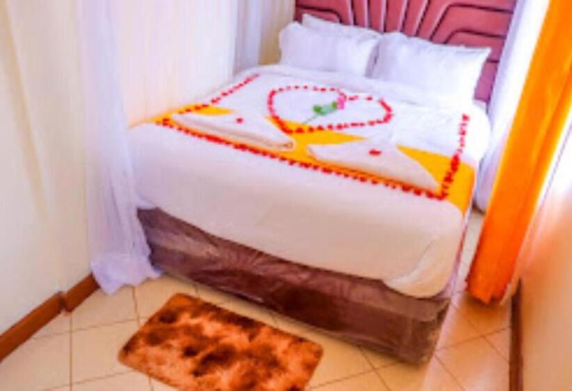 اتاق لوکس, The Machakos Courtyard Inn