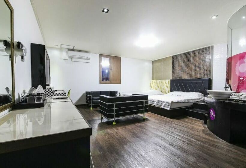اتاق لوکس, Mong Hotel Seosan