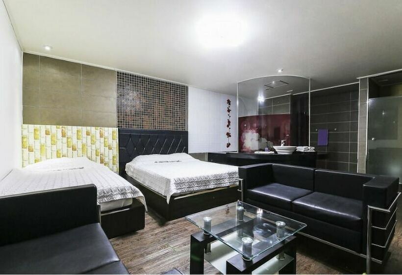اتاق لوکس, Mong Hotel Seosan