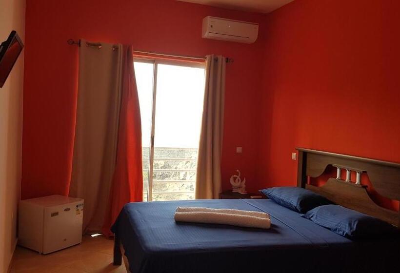 اتاق استاندارد یک نفره, Ocean View & Restaurante Seafood