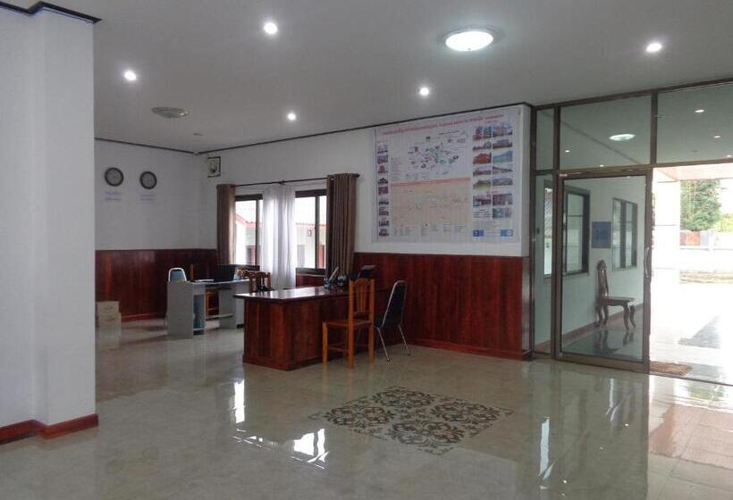 اتاق استاندارد با چشم‌انداز باغ, Phouluang