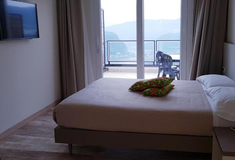 اتاق استاندارد با چشم‌انداز دریاچه, Ristorante Stampa