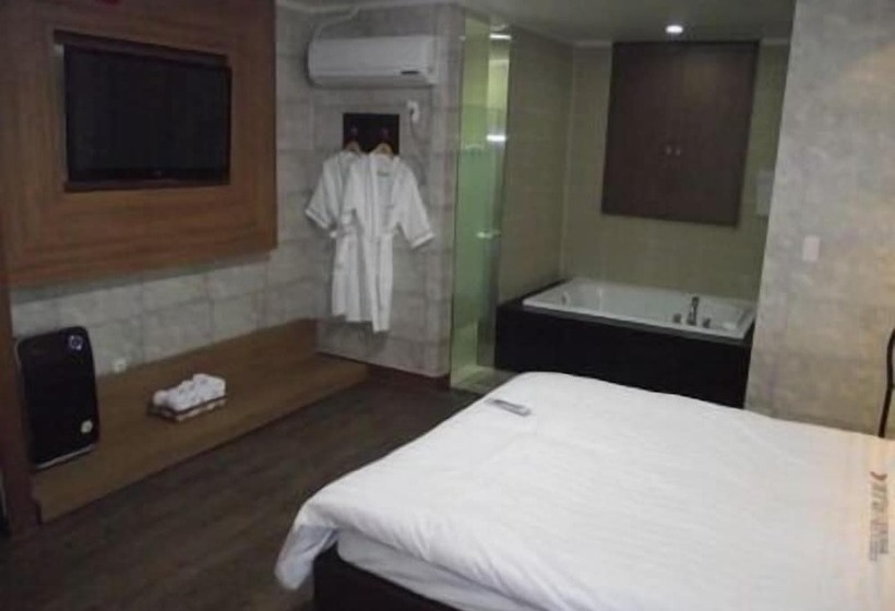 اتاق استاندارد, Mong Hotel Seosan
