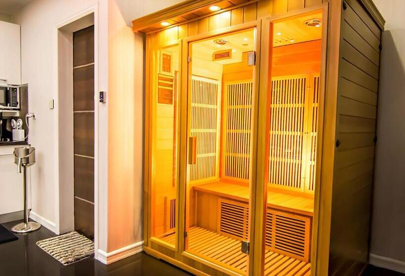سوییت سوپریور, Luks Lofts Hotel & Residences