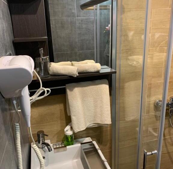 اتاق لوکس, Motel Stari Hrast