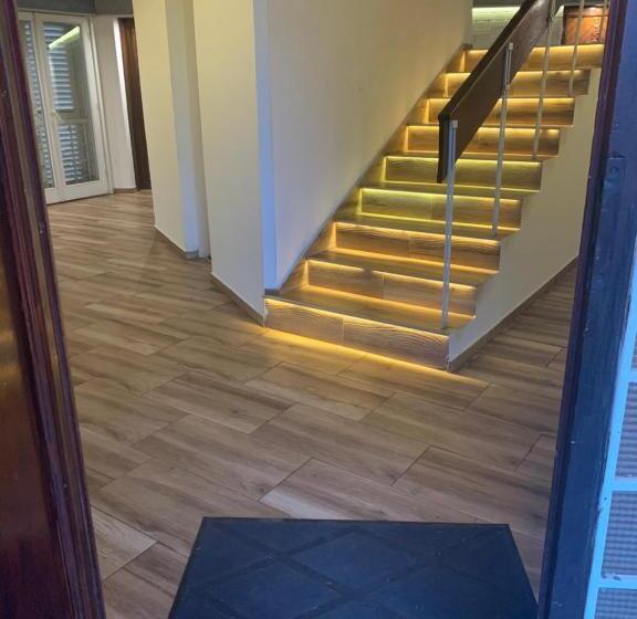 اتاق لوکس, Motel Stari Hrast