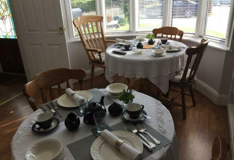 اتاق استاندارد با چشم‌انداز باغ, Southend Airport Bed & Breakfast